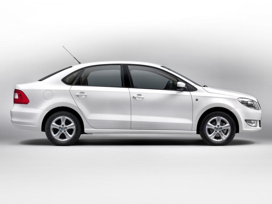  Skoda Rapid 2011 года  (фото 5 из 6)
